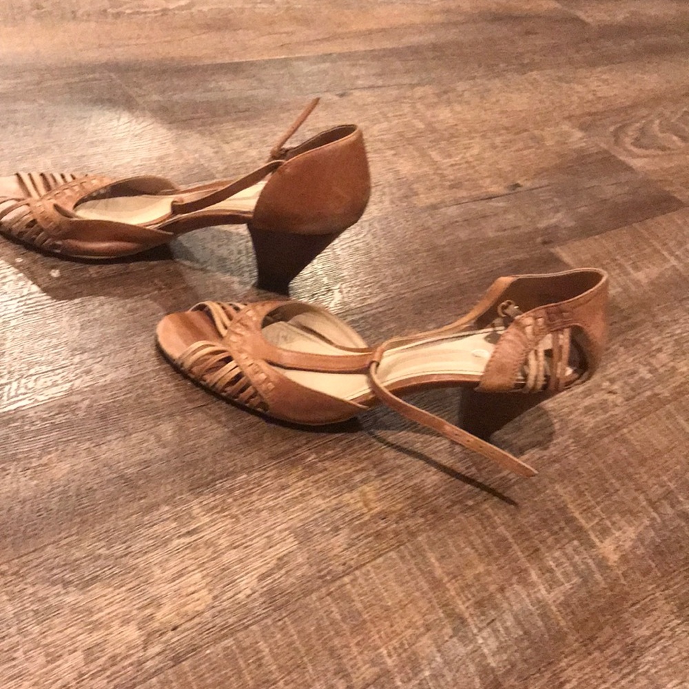 Heels - Picture 2 of 5